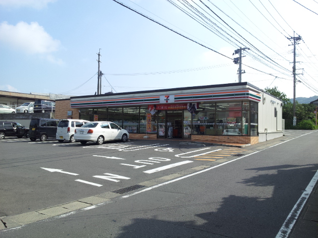 コンビニ　セブンイレブン 諫早平山町店（コンビニ）まで67m