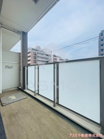 バルコニー　同マンション別部屋　参考写真