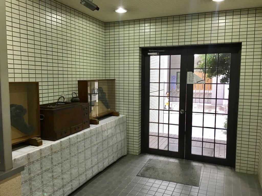 その他共有部分　学園通り西側エントランス