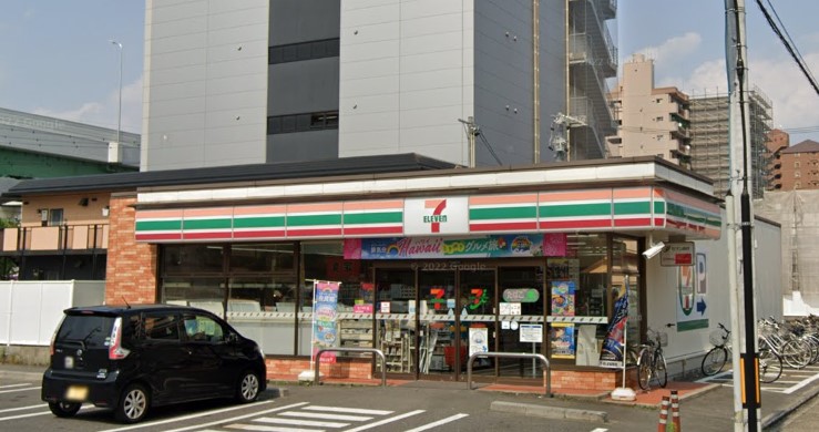 コンビニ　セブンイレブン 名古屋岩塚町店（コンビニ）まで240m