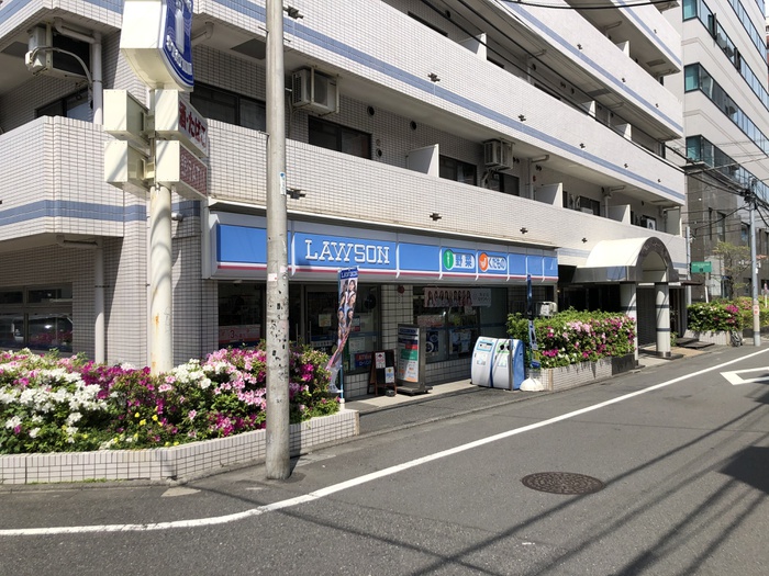 コンビニ　ローソン目黒東山店（コンビニ）まで89m