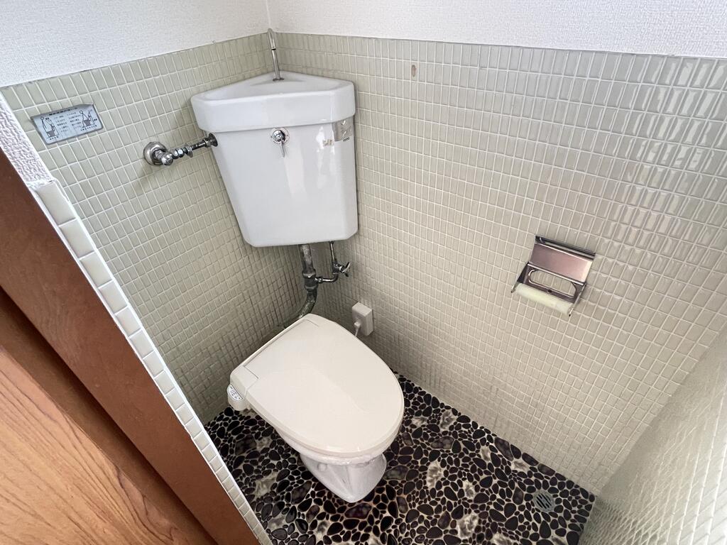 富の中3丁目貸家のトイレ写真