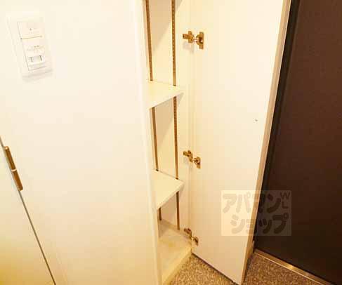 プレサンス京都駅前千都の玄関写真