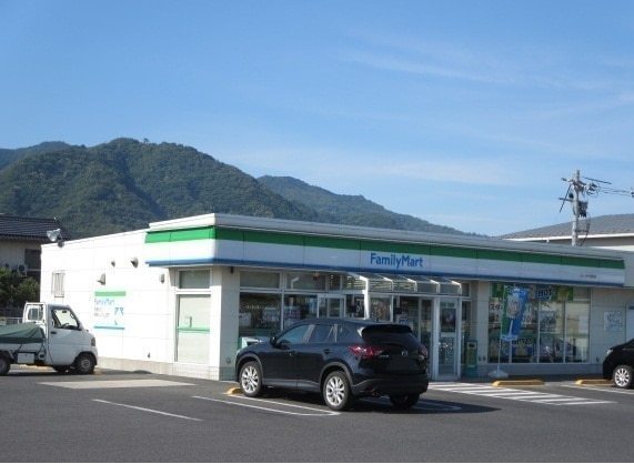 コンビニ　ファミリーマートJAいずも稲岡店（コンビニ）まで323m