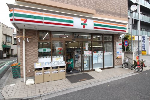 コンビニ　セブンイレブン 荒川町屋店（コンビニ）まで95m