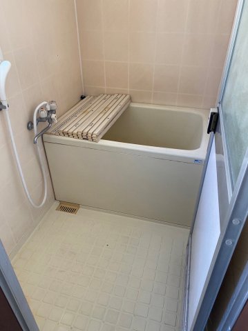 バス・シャワールーム　嬉しいバス・トイレ別