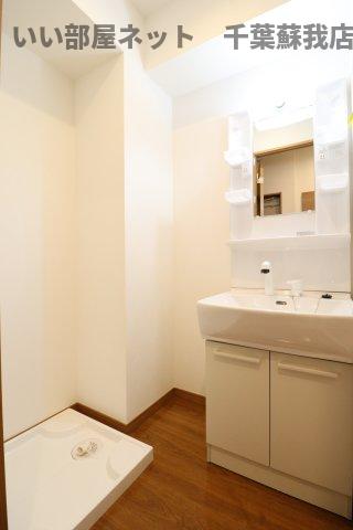 洗面設備　忙しい朝には欠かせない洗面所です
