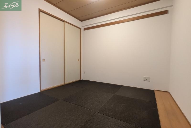 ロイヤルガーデン新屋敷の内装写真