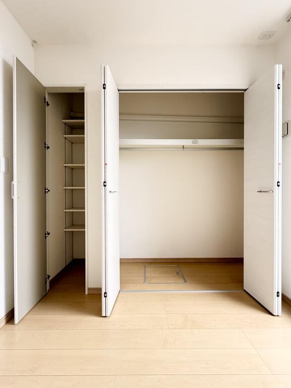 収納　退去前のため別部屋の写真です。