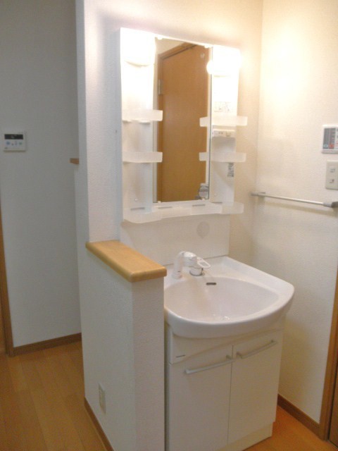 洗面設備　※同仕様写真