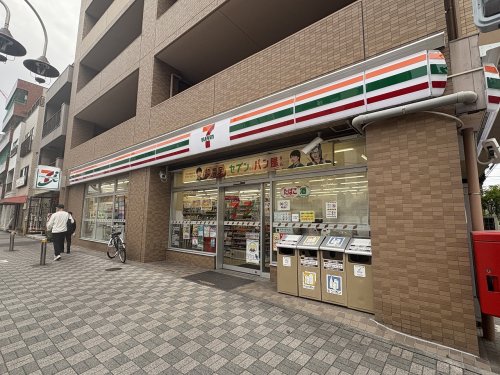 コンビニ　セブンイレブン 中幸町三丁目店（コンビニ）まで140m