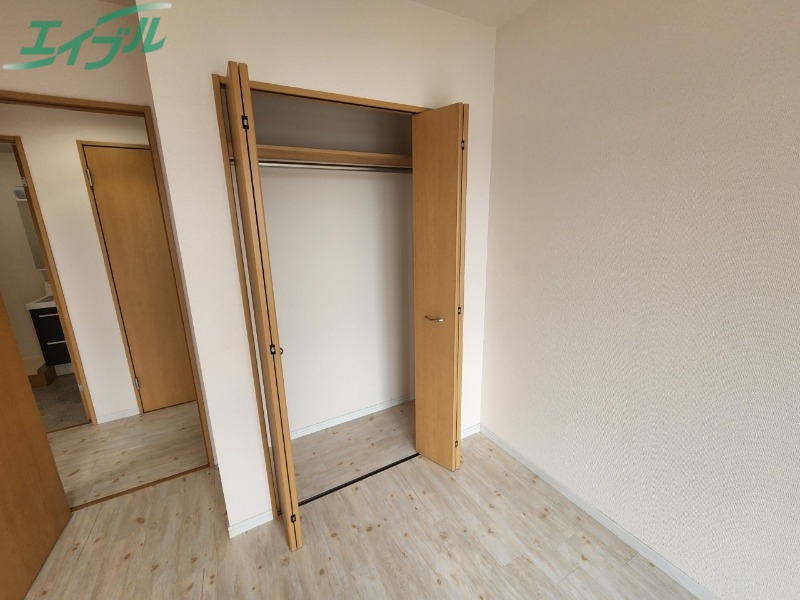 収納　同型参考写真