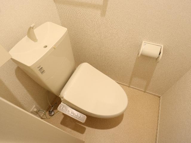 トイレ　ゆったりとした空間のトイレです