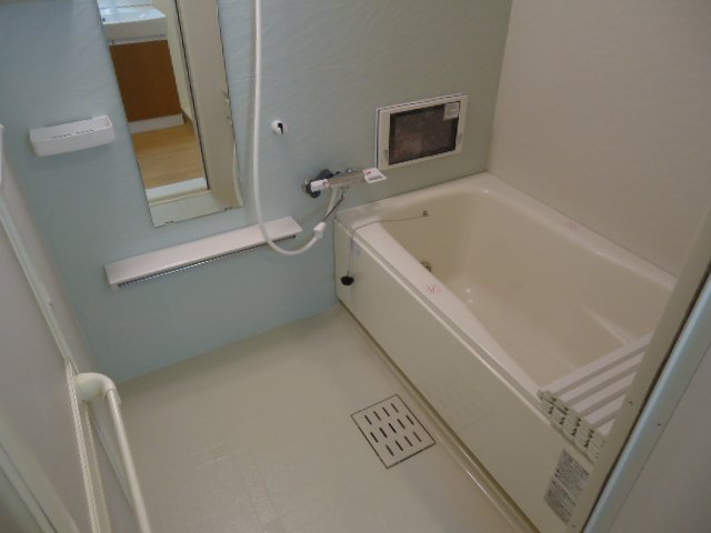 サンライズ・Yの風呂写真