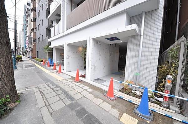 東京メトロ日比谷線 入谷駅 徒歩3分 13階建 築7年の外観写真