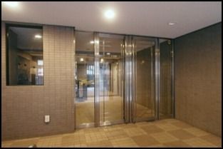 京王線 笹塚駅 徒歩4分 14階建 築28年の外観写真