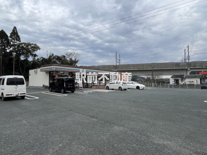 コンビニ　セブンイレブン　荒尾庄山店（コンビニ）まで1200m