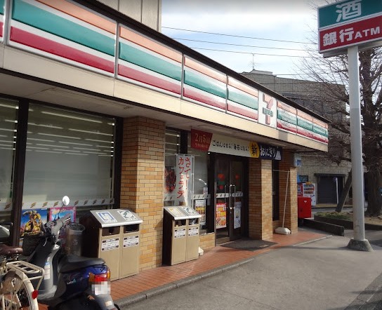 コンビニ　セブンイレブン 鶴見岸谷店（コンビニ）まで316m