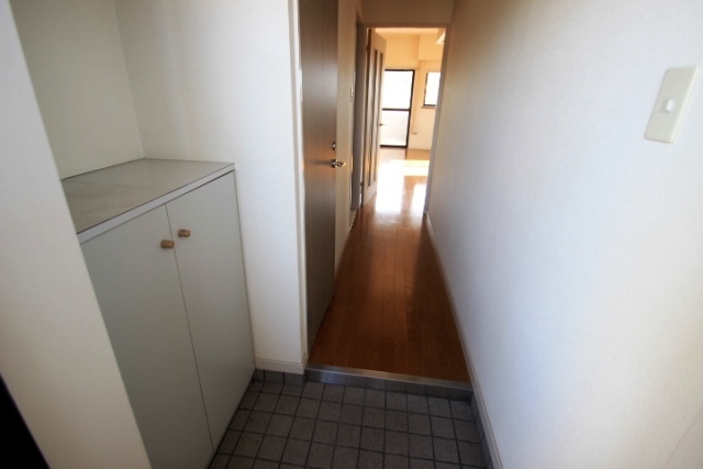 アヴニール五軒屋の玄関写真