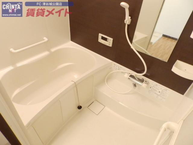 バス・シャワールーム　同物件別室画像