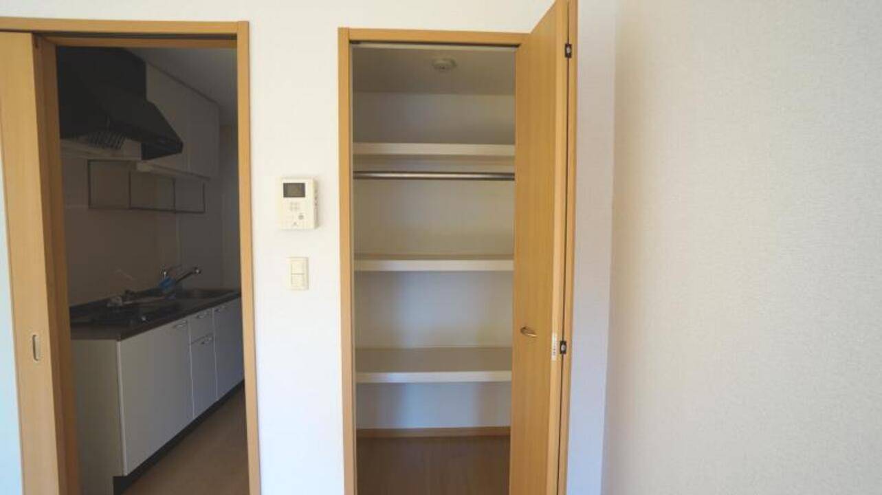 収納　クローゼット
