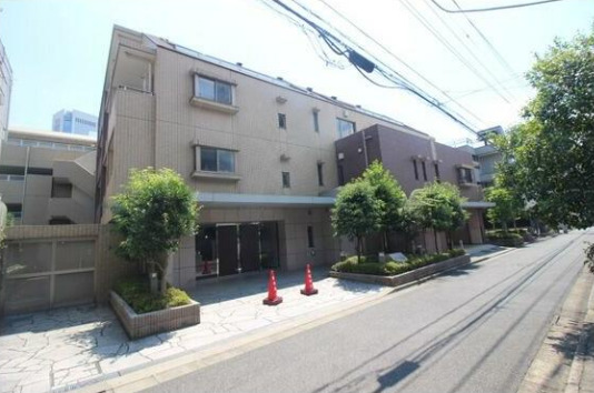 メゾンカルム西新宿の外観写真
