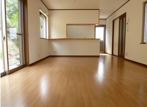 梅林7丁目貸家の居間写真