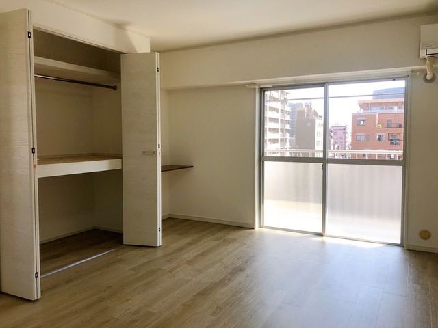 亀有ローズマンションの居間写真