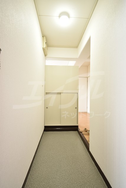 ＪＲ東海道本線 千里丘駅 徒歩11分 4階建 築49年の玄関写真