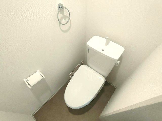 近鉄大阪線 河内国分駅 徒歩10分 3階建 新築のトイレ写真