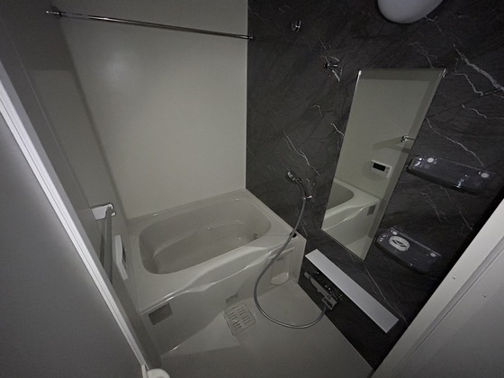 バス・シャワールーム　※別部屋の写真です