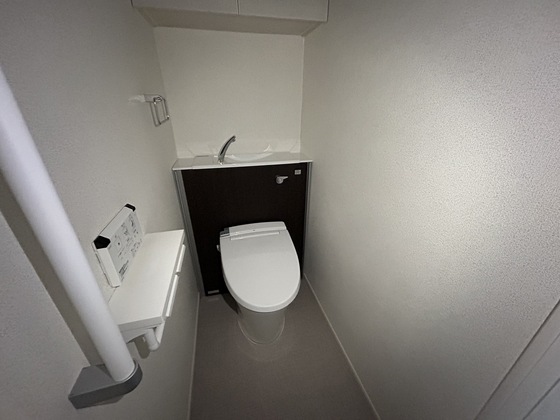 トイレ　※別部屋の写真です
