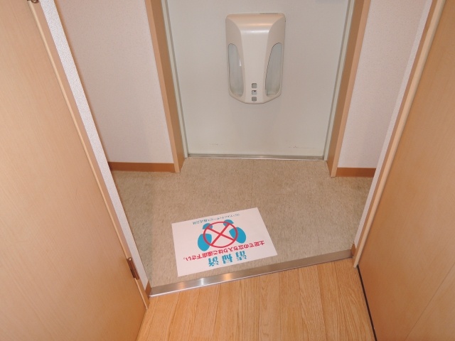 ベルドミール末広五番館の玄関写真