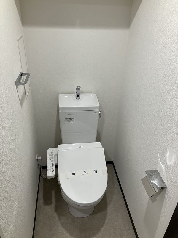 RELUXIA CITY 北新宿のトイレ写真