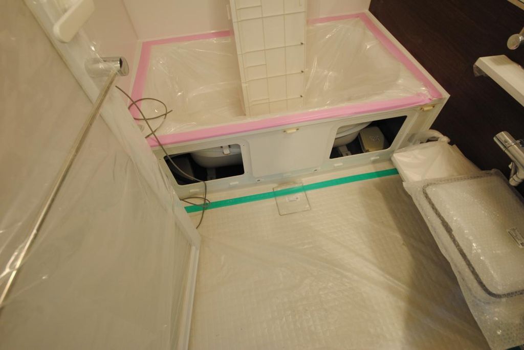 バス・シャワールーム　建築中です。