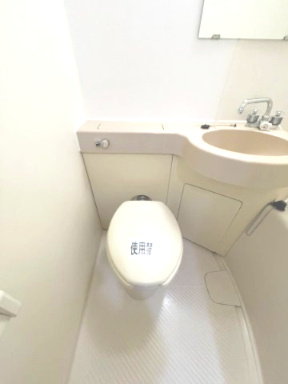トイレ　コンパクトで使いやすいトイレです