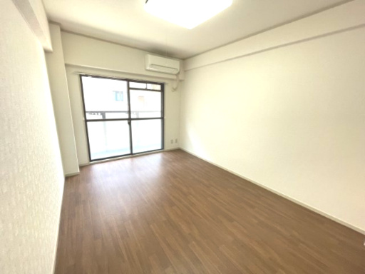 居室・リビング　キレイなお部屋です