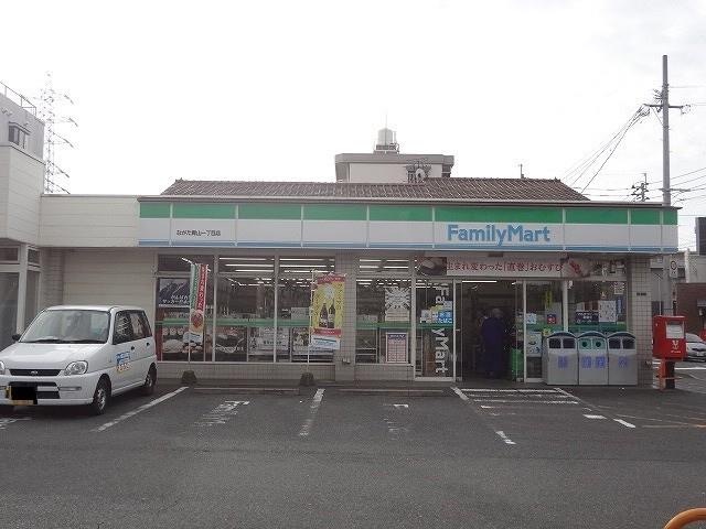 コンビニ　ファミリーマート八幡青山一丁目店（コンビニ）まで620m