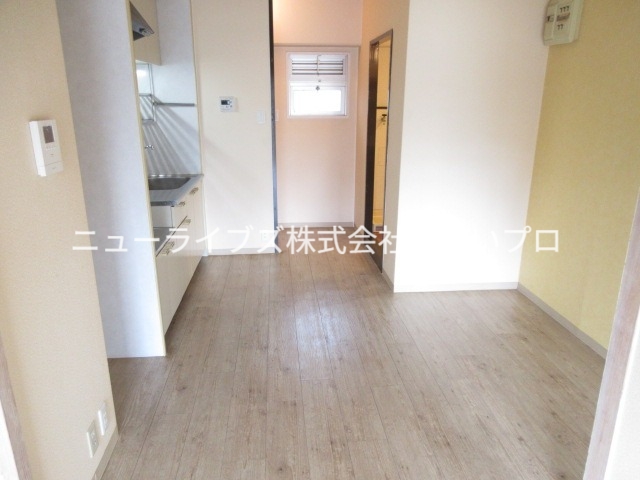 京阪本線 寝屋川市駅 徒歩5分 3階建 築42年の居間写真