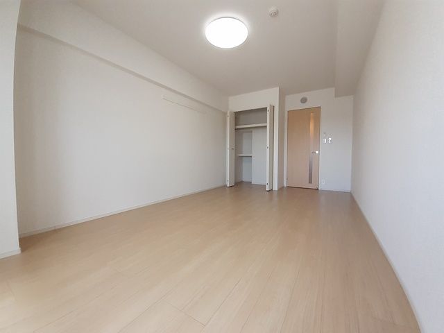 プレミアム 天久の居間写真