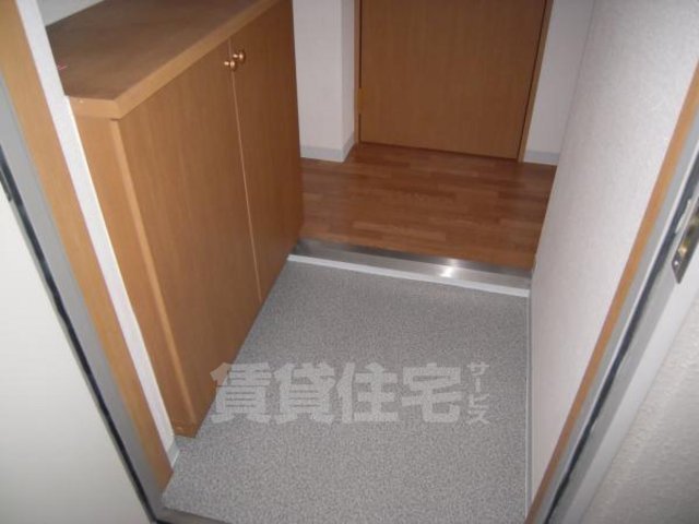 アイ・フラットの玄関写真