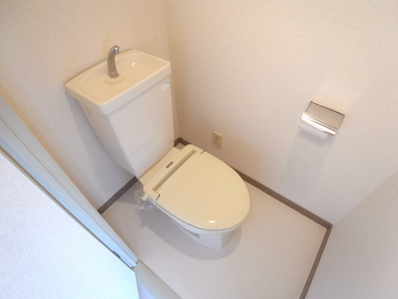 サンビルダー新神戸のトイレ写真