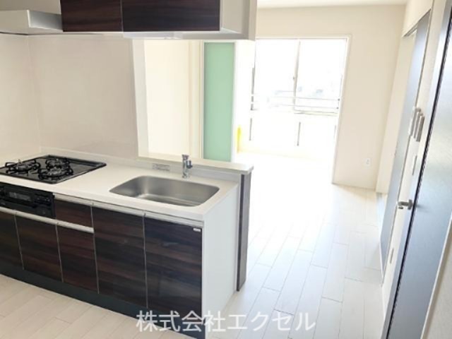 ＪＲ中央線 豊田駅 徒歩29分 2階建 築4年の居間写真