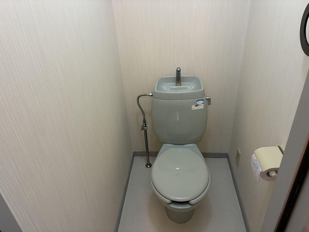 トイレ　トイレ