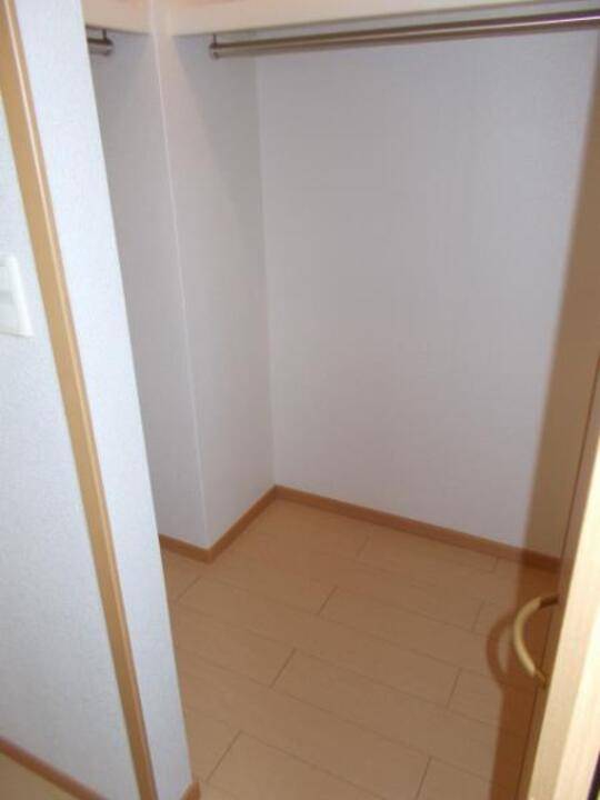 収納　ウォークインクローゼット