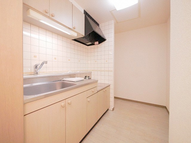 ティアラW15のキッチン写真