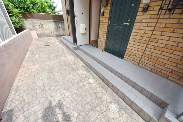 ファミーリエ Cの外観写真