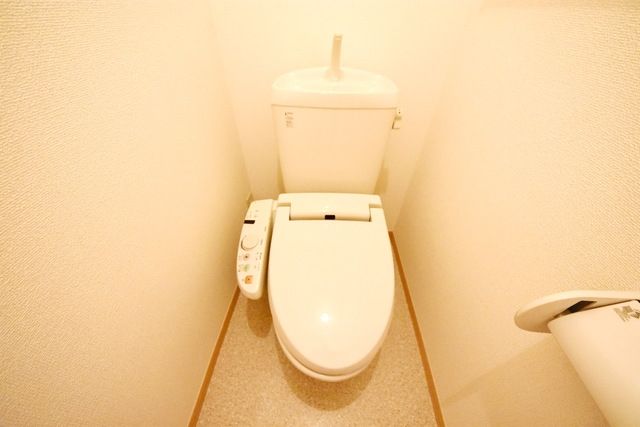 ファミーリエ Cのトイレ写真