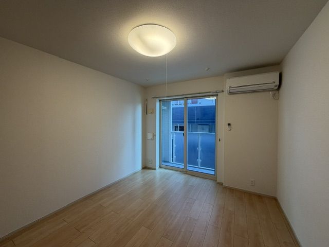 ＪＲ東海道本線 藤枝駅 徒歩5分 2階建 築12年の居間写真