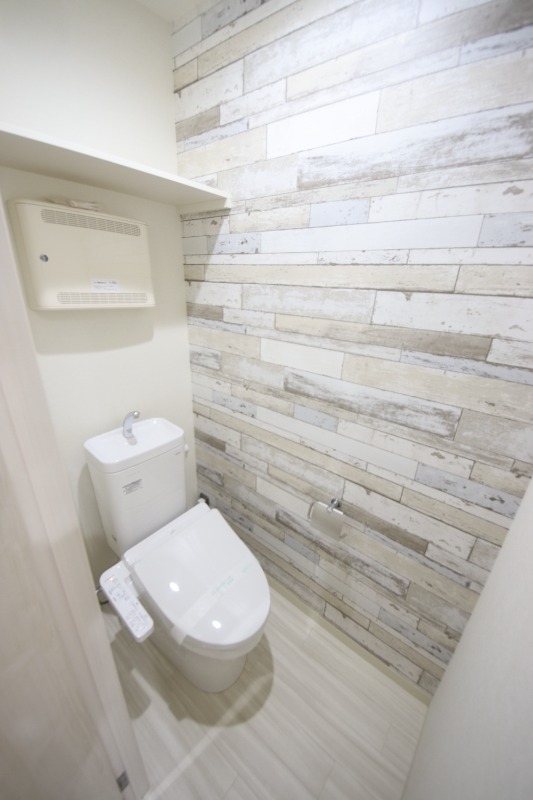 阪神本線 大物駅 徒歩2分 3階建 築4年のトイレ写真